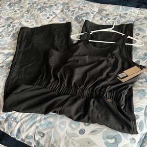 Calia by Carrie Underwood jumpsuit